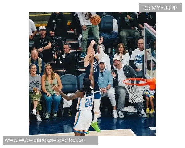 森林狼大胜雷霆华子贡献30分9助攻亚历山大状态低迷仅得14分